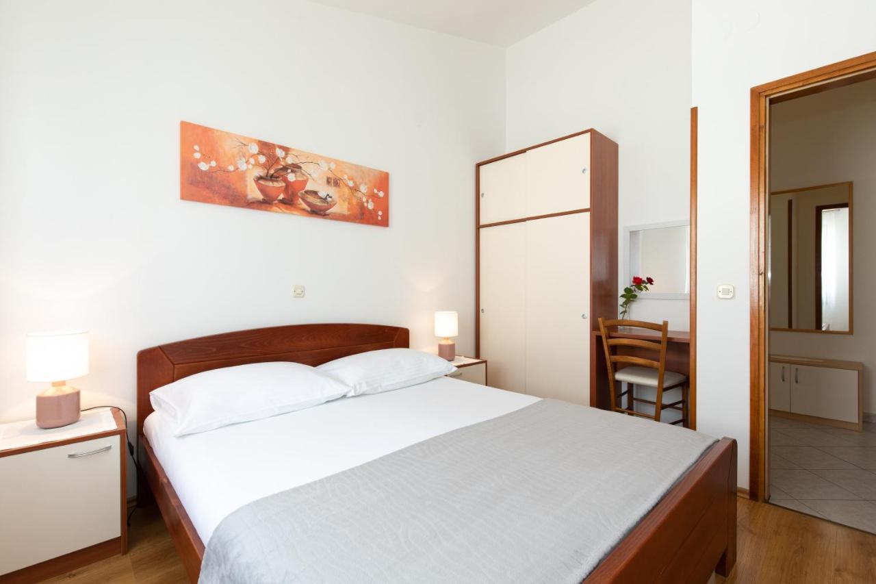 Apartments Dujmovic Ivo 1 Baska  Exterior photo